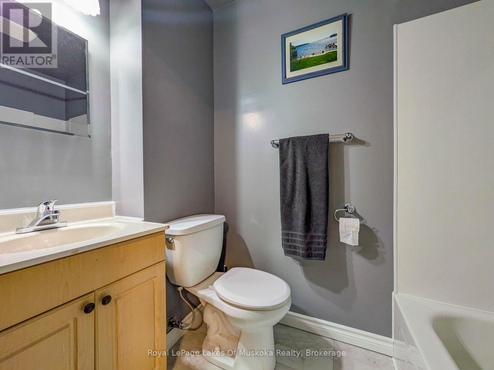 12 Valley Drive, Bracebridge, Ontario  P1L 1B8 - Photo 18 - X13466432
