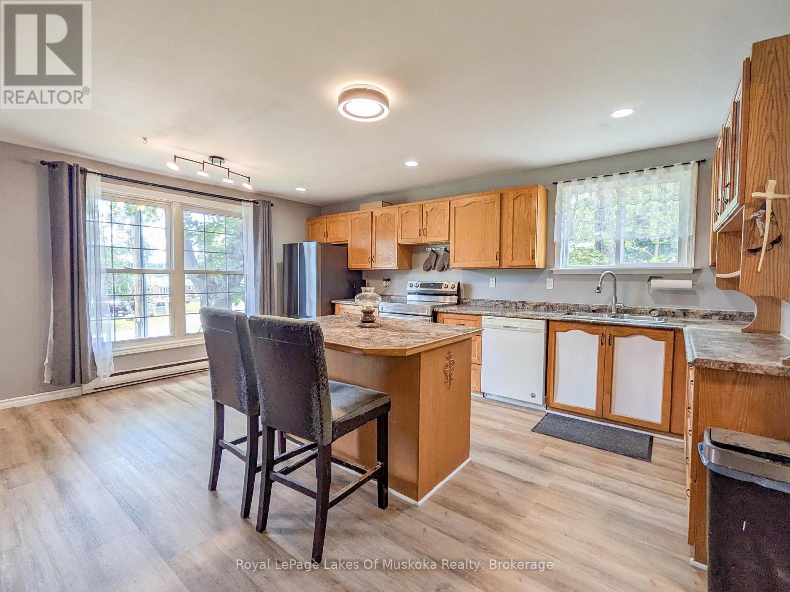 12 Valley Drive, Bracebridge, Ontario  P1L 1B8 - Photo 8 - X13466432