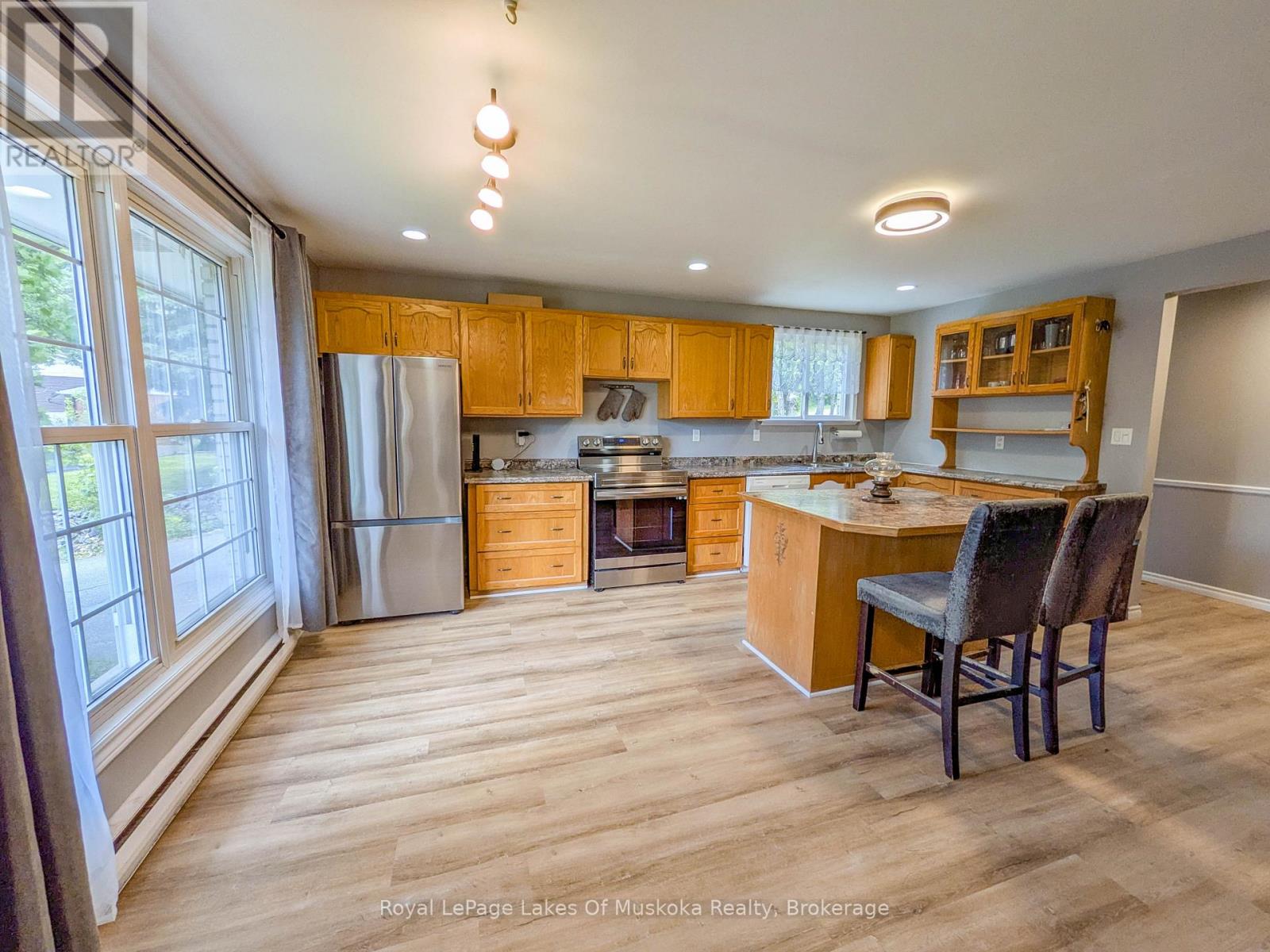 12 Valley Drive, Bracebridge, Ontario  P1L 1B8 - Photo 9 - X13466432