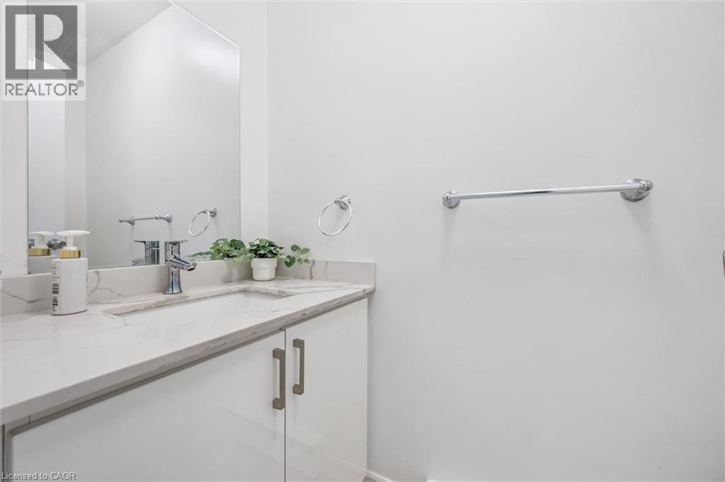 178 Westcourt Place, Waterloo, Ontario  N2L 2R7 - Photo 13 - 40841235