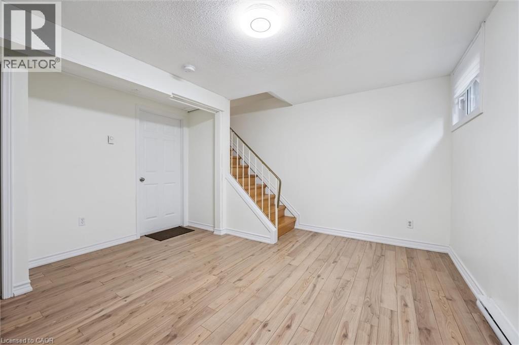 178 Westcourt Place, Waterloo, Ontario  N2L 2R7 - Photo 34 - 40841235