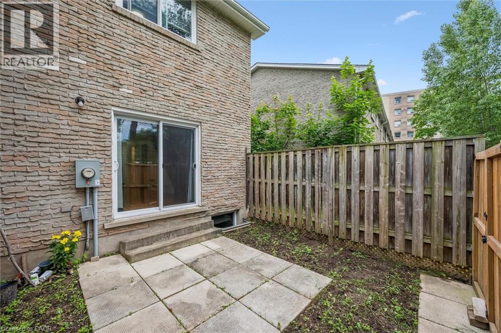 178 Westcourt Place, Waterloo, Ontario  N2L 2R7 - Photo 37 - 40841235