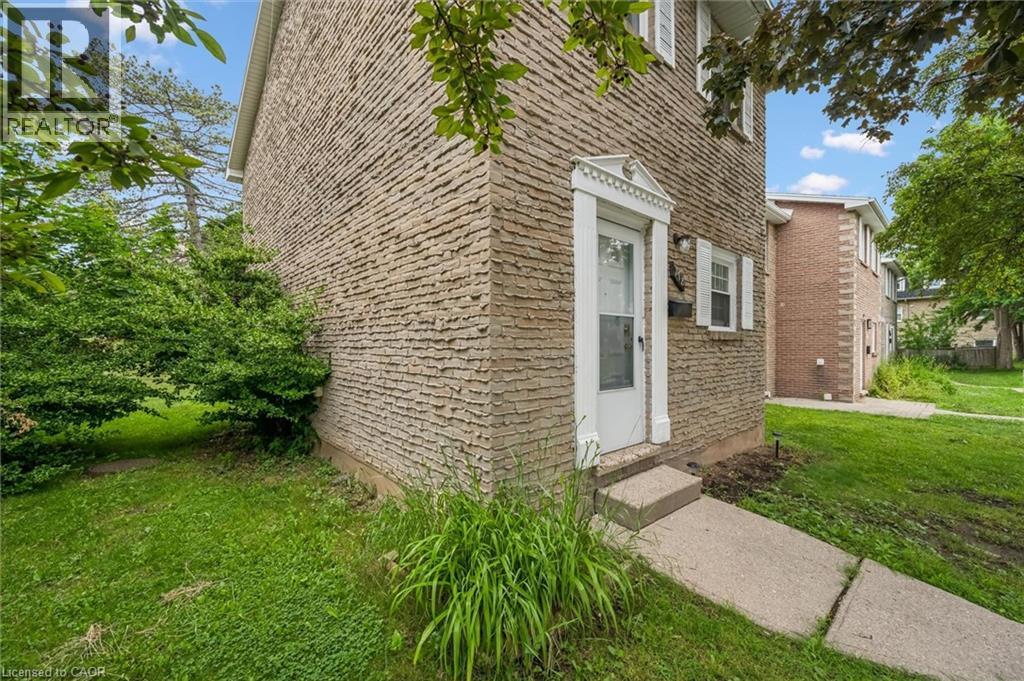 178 Westcourt Place, Waterloo, Ontario  N2L 2R7 - Photo 5 - 40841235