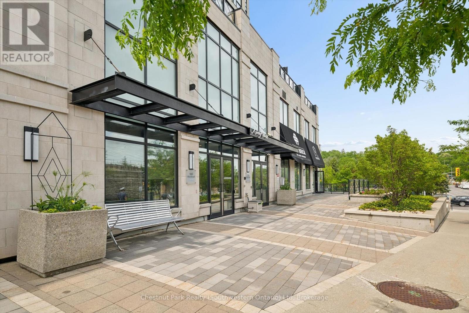 405 - 160 Macdonell Street, Guelph, Ontario  N1H 0A9 - Photo 3 - X13466960