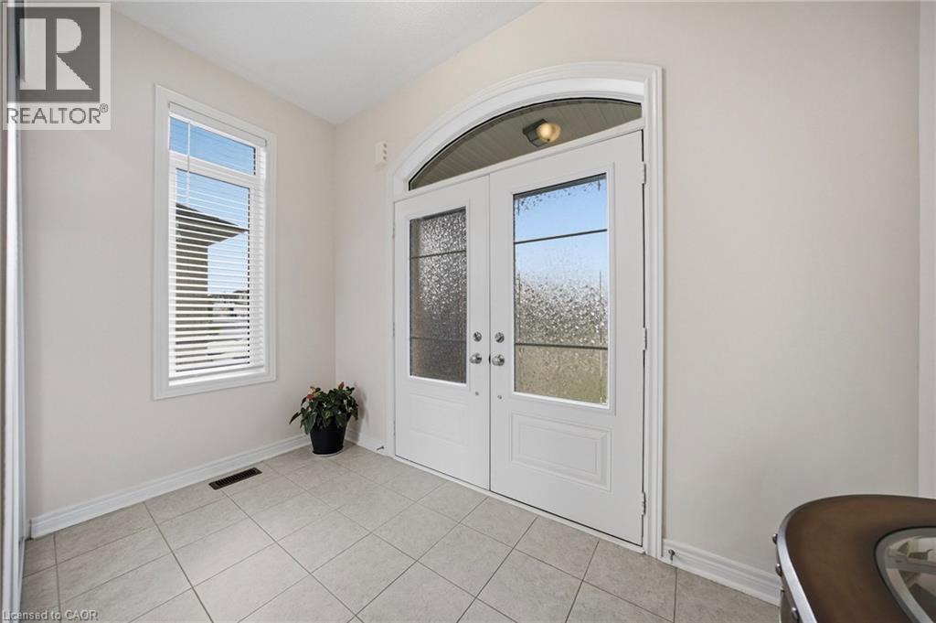 12 Oldham Avenue, Paris, Ontario  N3L 0G7 - Photo 3 - 40840796