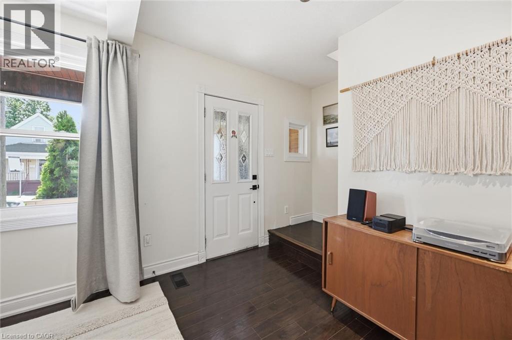 77 Cameron Avenue N, Hamilton, Ontario  L8H 4Z1 - Photo 6 - 40838308
