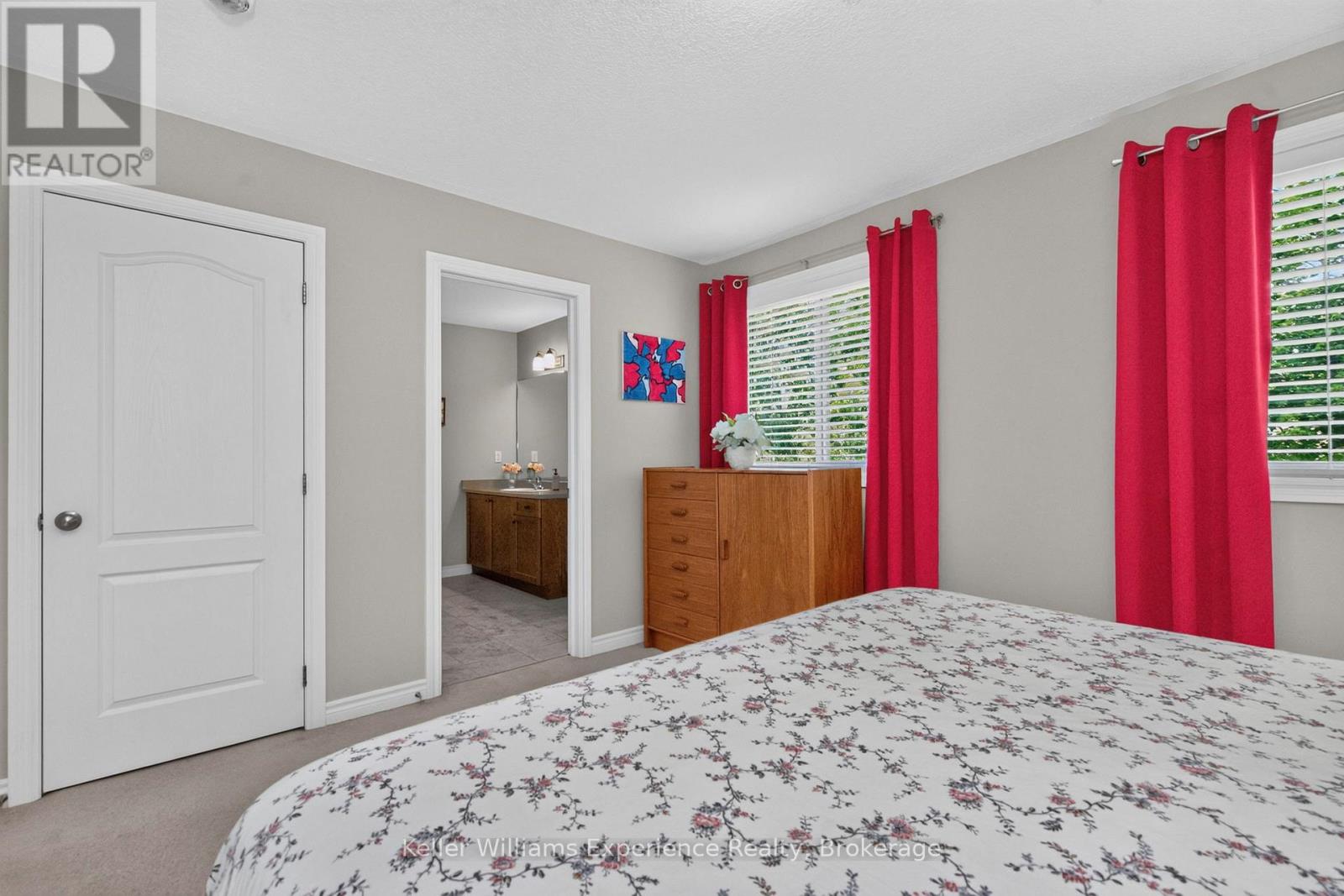 5 Sheppard Drive, Tay, Ontario  L0K 2A0 - Photo 14 - S13467006