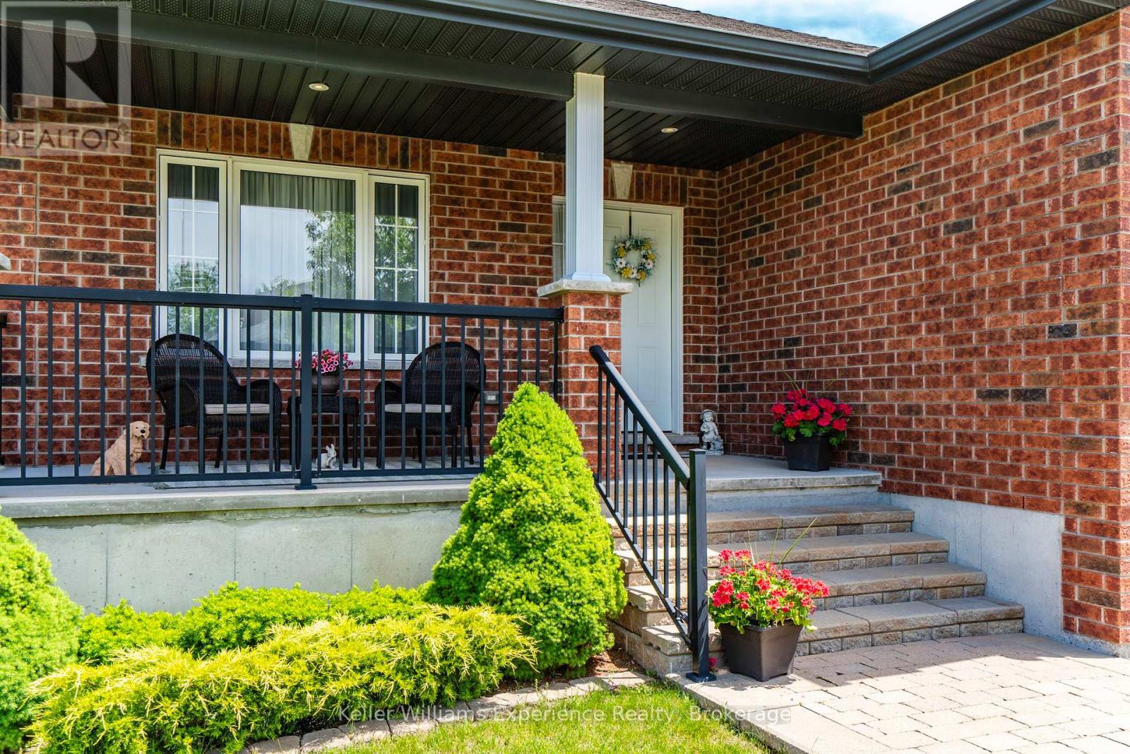 5 Sheppard Drive, Tay, Ontario  L0K 2A0 - Photo 3 - S13467006