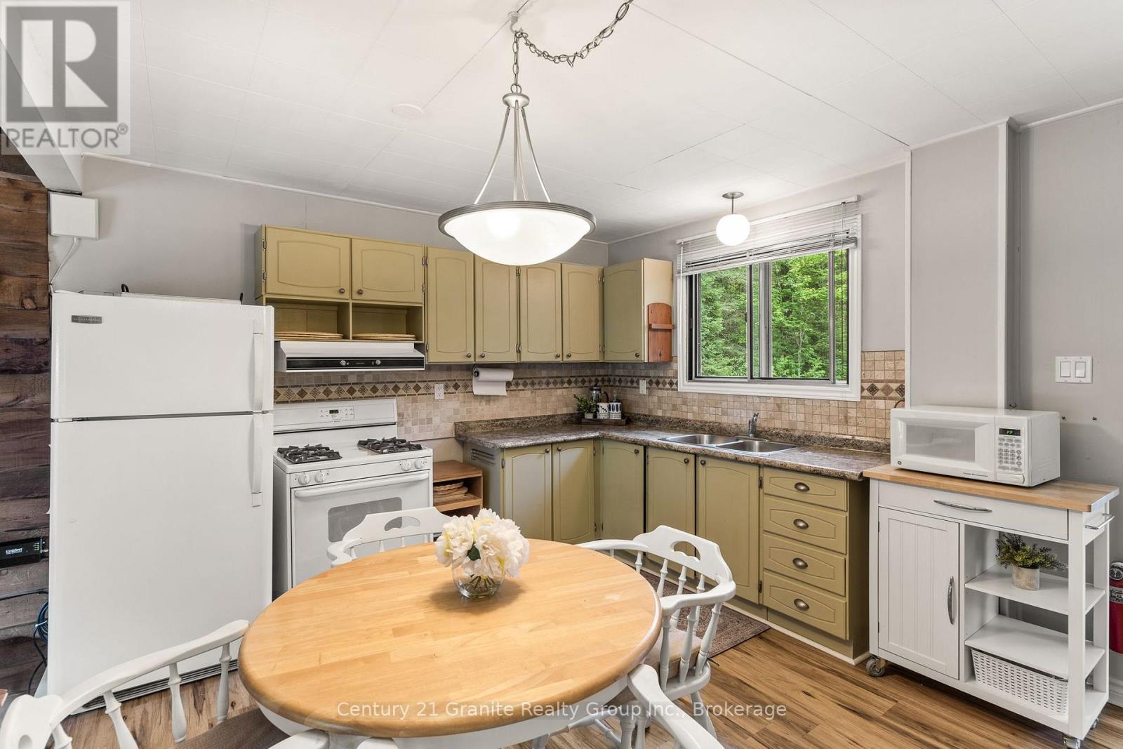 1075 Hobbits Lane, Minden Hills, Ontario  K0M 2A1 - Photo 11 - X13467040