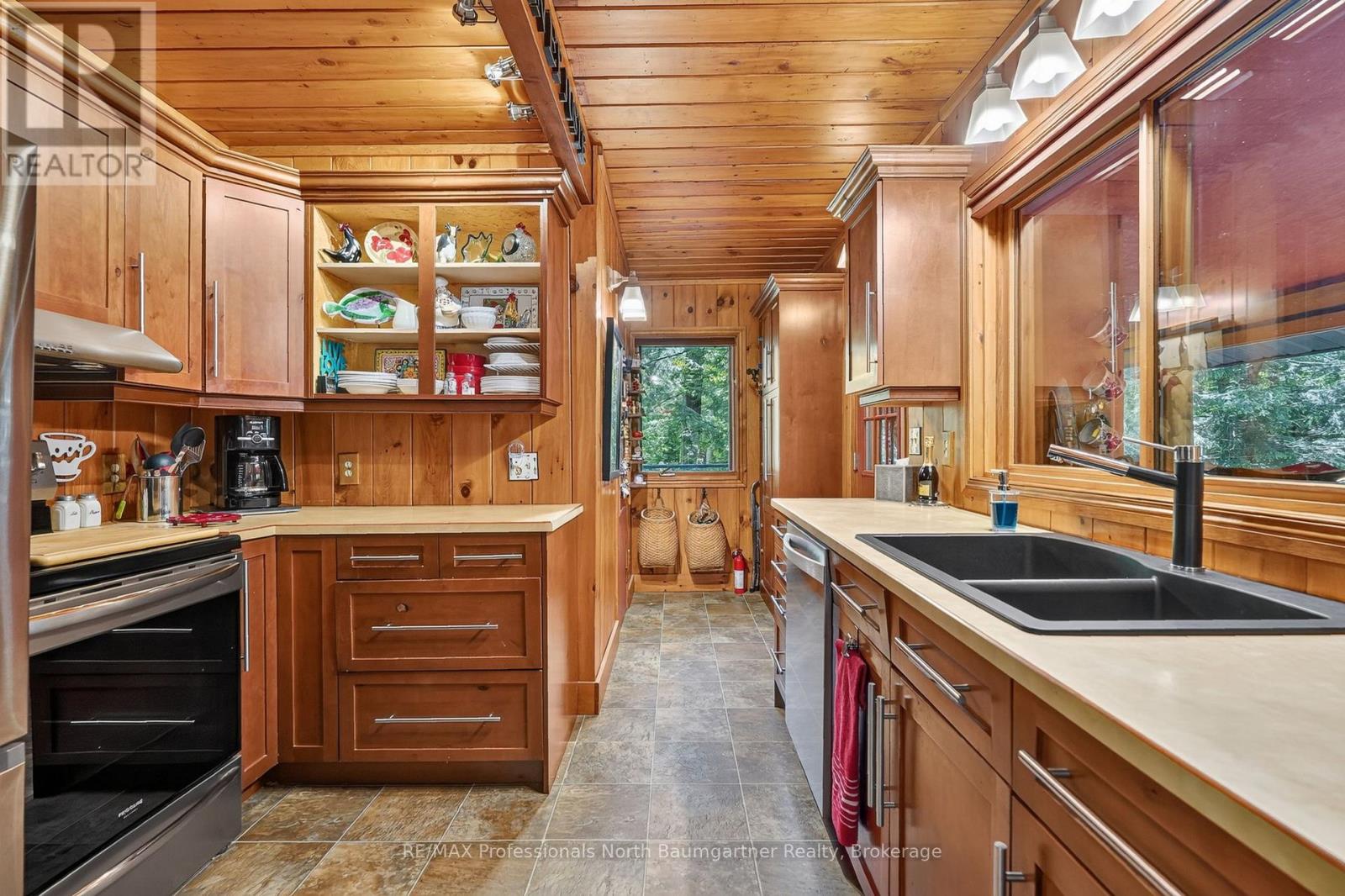 1036 Barnum Lake Drive, Dysart Et Al, Ontario  K0M 1S0 - Photo 10 - X13467094