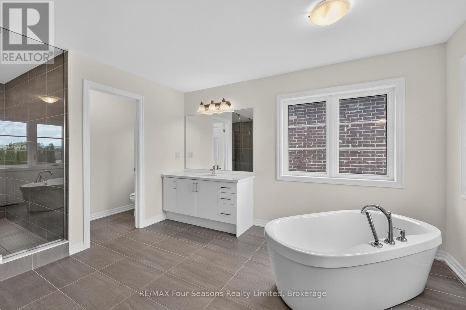 203 Coates Drive, Clearview, Ontario  L0M 1S0 - Photo 25 - S13467204