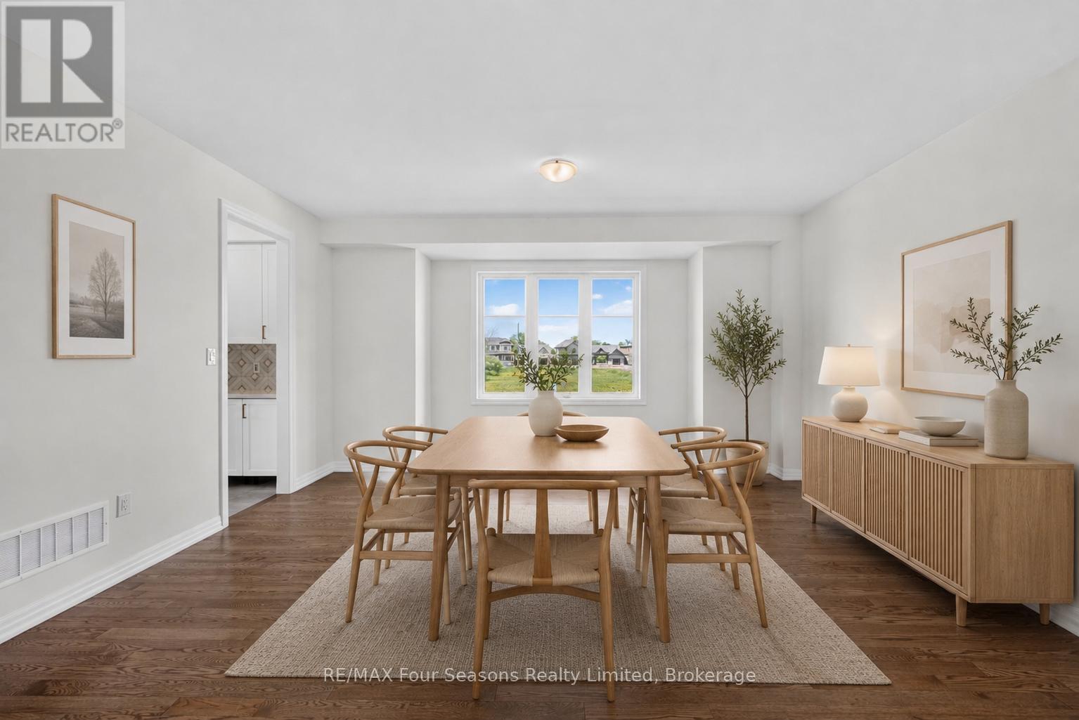 203 Coates Drive, Clearview, Ontario  L0M 1S0 - Photo 4 - S13467204