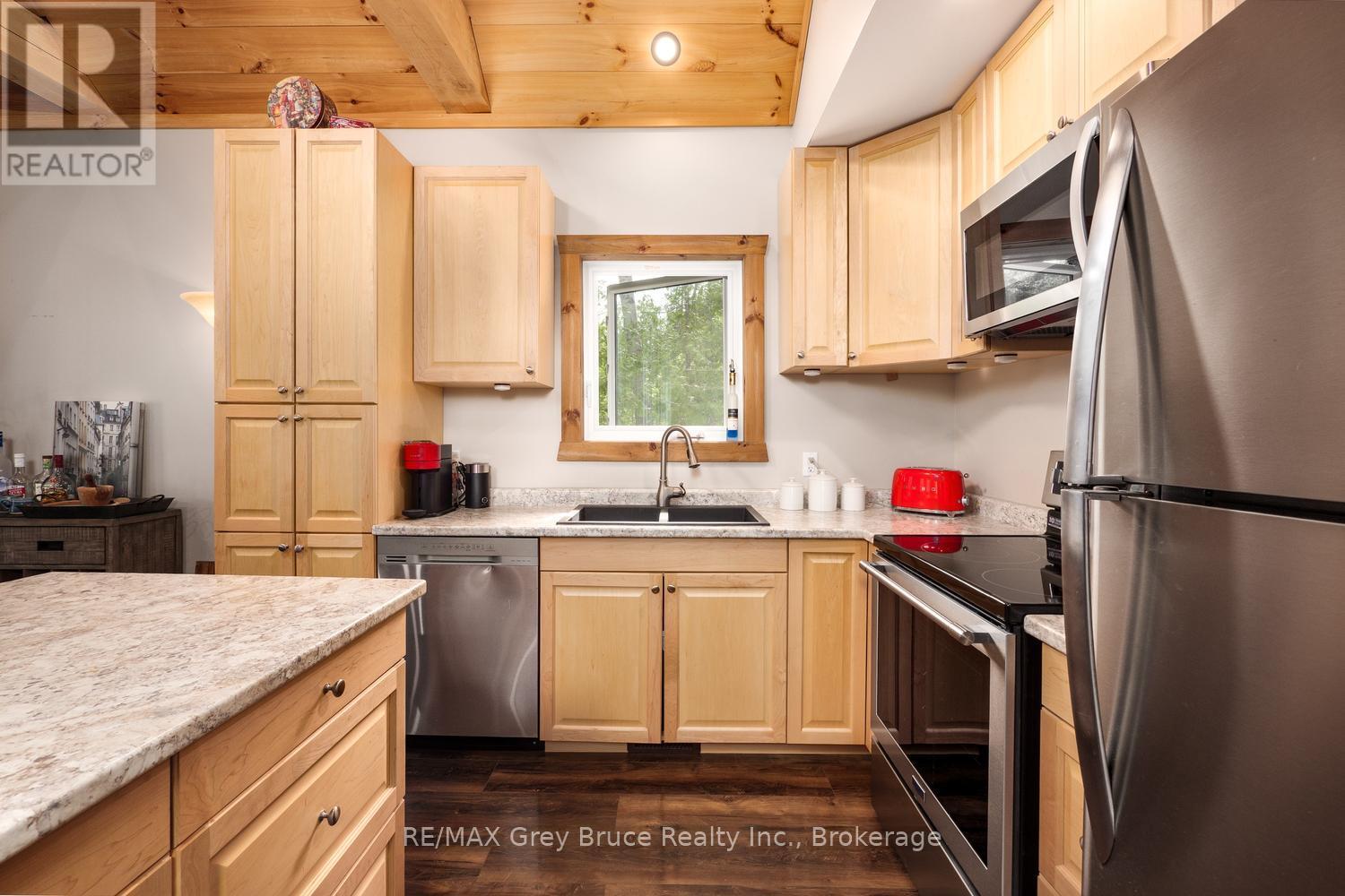 73 Maple Drive, Northern Bruce Peninsula, Ontario  N0H 1Z0 - Photo 11 - X13467326