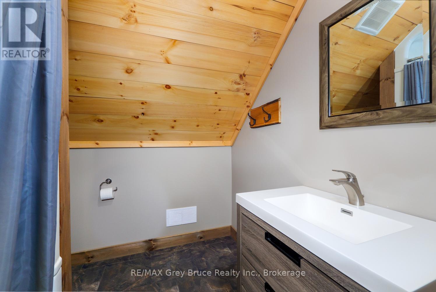 73 Maple Drive, Northern Bruce Peninsula, Ontario  N0H 1Z0 - Photo 23 - X13467326