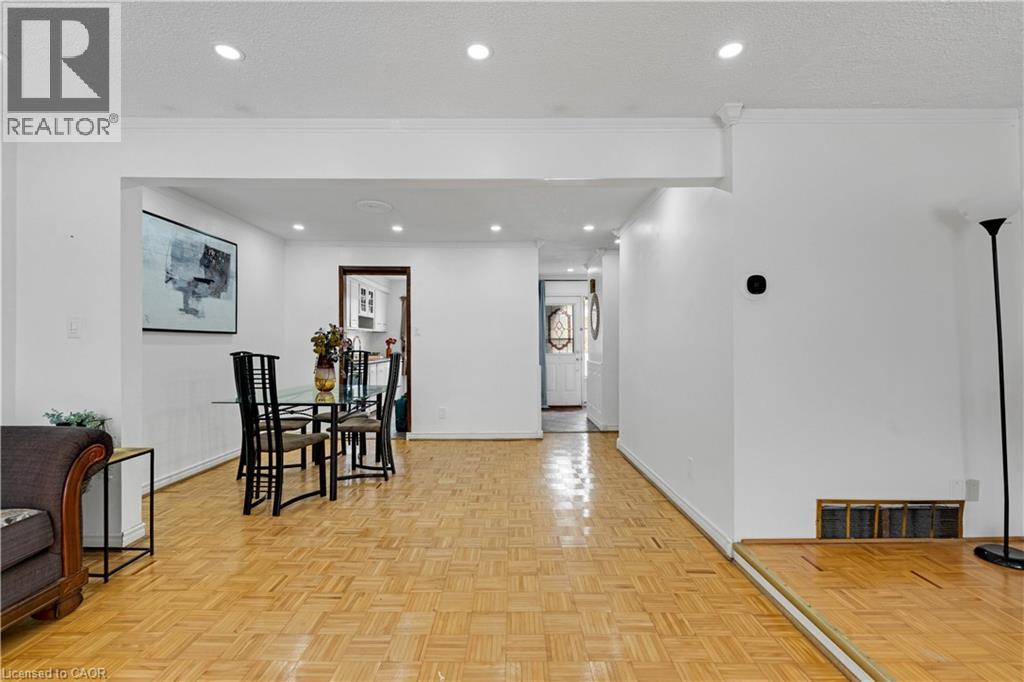 1180 Mississauga Valley Boulevard Unit# 4, Mississauga, Ontario  L5A 3M9 - Photo 6 - 40841260