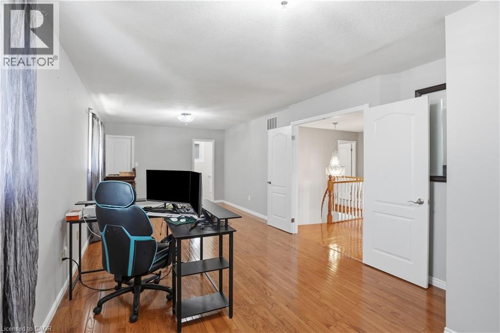 111 Aubrey Avenue, Stoney Creek, Ontario  L8J 2T2 - Photo 33 - 40840776