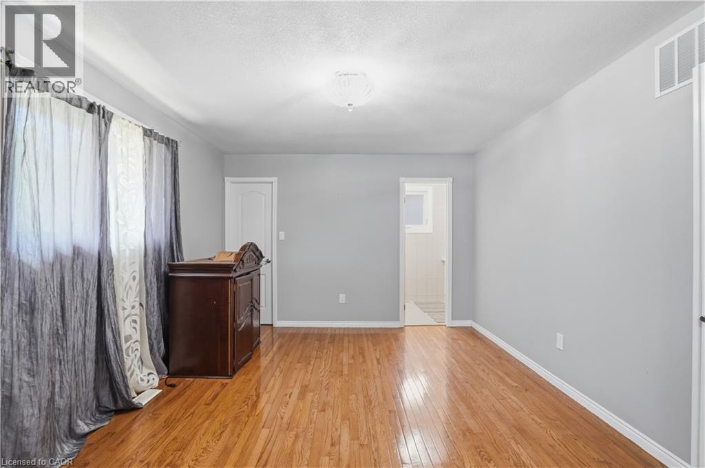 111 Aubrey Avenue, Stoney Creek, Ontario  L8J 2T2 - Photo 34 - 40840776