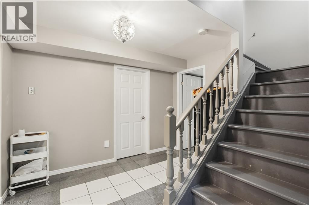 111 Aubrey Avenue, Stoney Creek, Ontario  L8J 2T2 - Photo 37 - 40840776