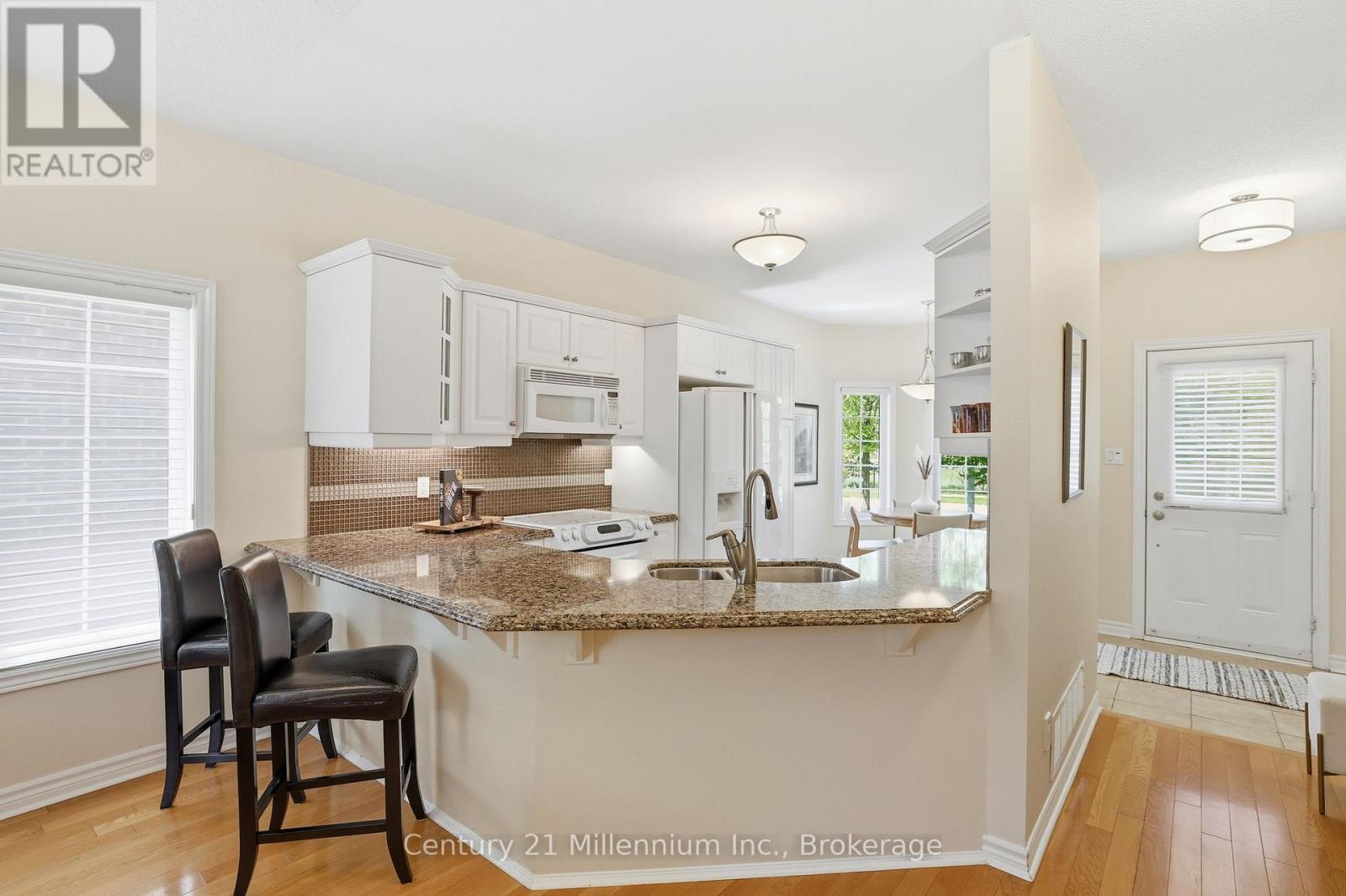 18 Thomas Drive, Collingwood, Ontario  L9Y 0A6 - Photo 12 - S13467994