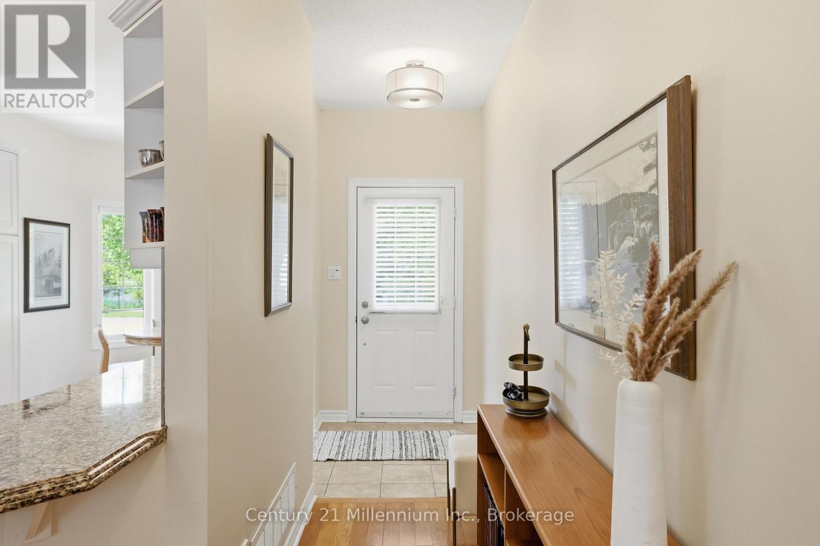 18 Thomas Drive, Collingwood, Ontario  L9Y 0A6 - Photo 6 - S13467994