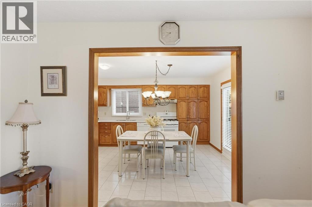 11 Gabriele Court, Hamilton, Ontario  L8G 5C4 - Photo 13 - 40841457