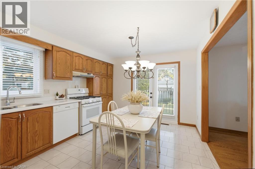 11 Gabriele Court, Hamilton, Ontario  L8G 5C4 - Photo 14 - 40841457