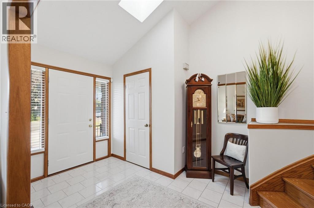 11 Gabriele Court, Hamilton, Ontario  L8G 5C4 - Photo 5 - 40841457
