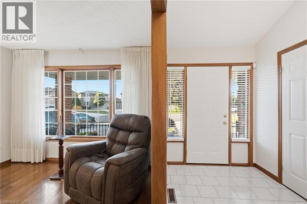 11 Gabriele Court, Hamilton, Ontario  L8G 5C4 - Photo 6 - 40841457