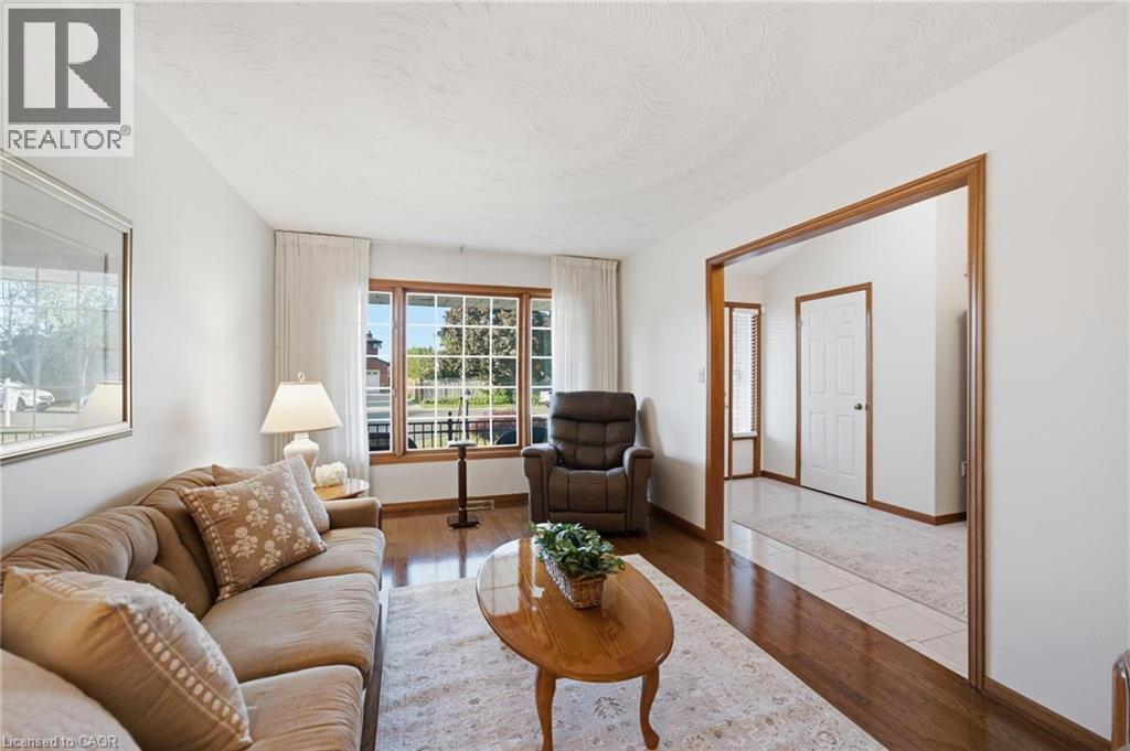 11 Gabriele Court, Hamilton, Ontario  L8G 5C4 - Photo 7 - 40841457