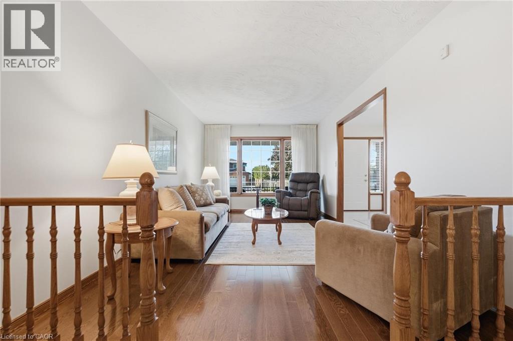 11 Gabriele Court, Hamilton, Ontario  L8G 5C4 - Photo 8 - 40841457