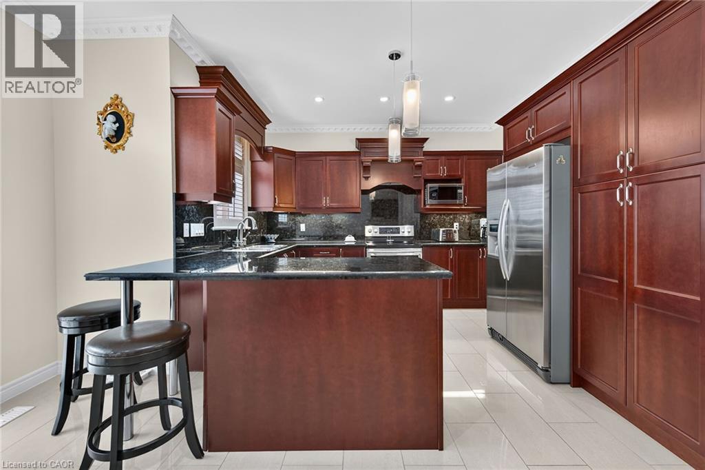 81 Morning Mist Drive, Hamilton, Ontario  L9B 0E6 - Photo 12 - 40841528