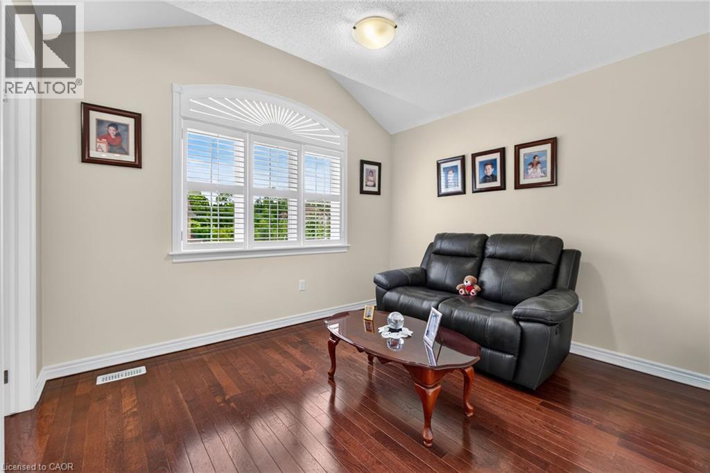 81 Morning Mist Drive, Hamilton, Ontario  L9B 0E6 - Photo 35 - 40841528