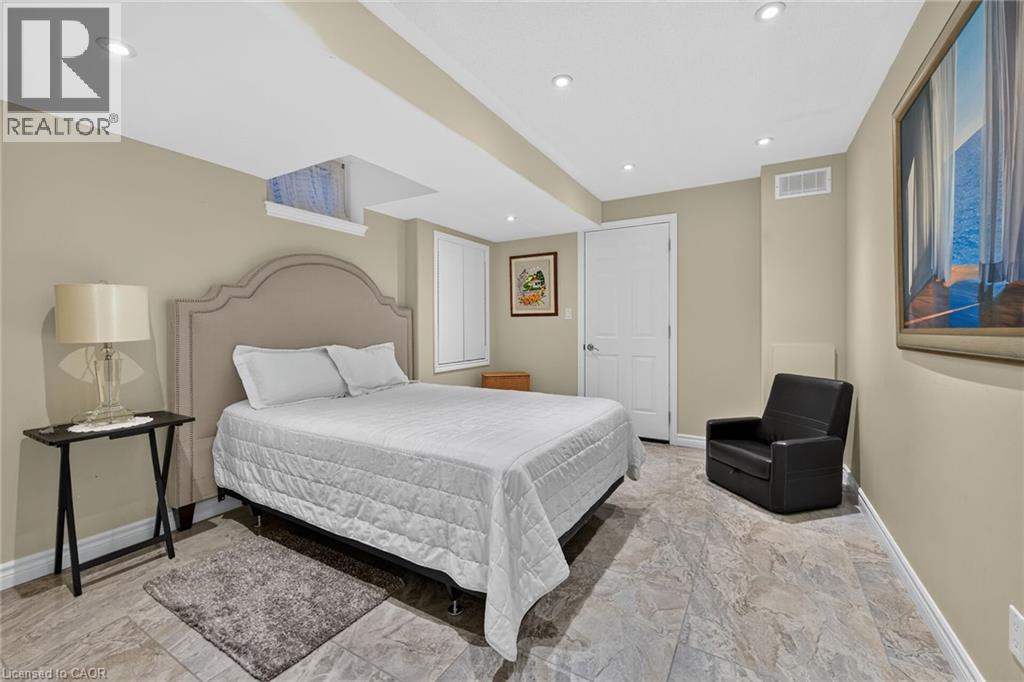 81 Morning Mist Drive, Hamilton, Ontario  L9B 0E6 - Photo 37 - 40841528