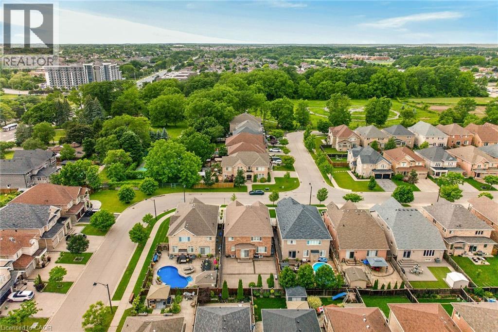 81 Morning Mist Drive, Hamilton, Ontario  L9B 0E6 - Photo 49 - 40841528