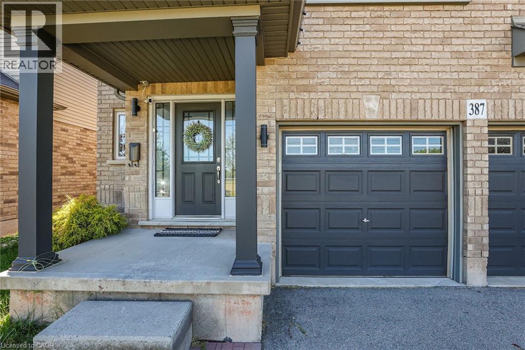 387 Murray Street, Grimsby, Ontario  L3M 3P4 - Photo 3 - 40841426