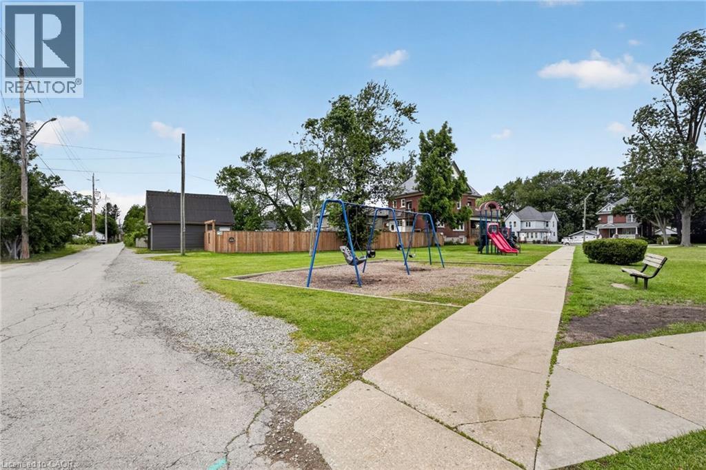 217 Pine Street, Dunnville, Ontario  N1A 2L4 - Photo 39 - 40841368