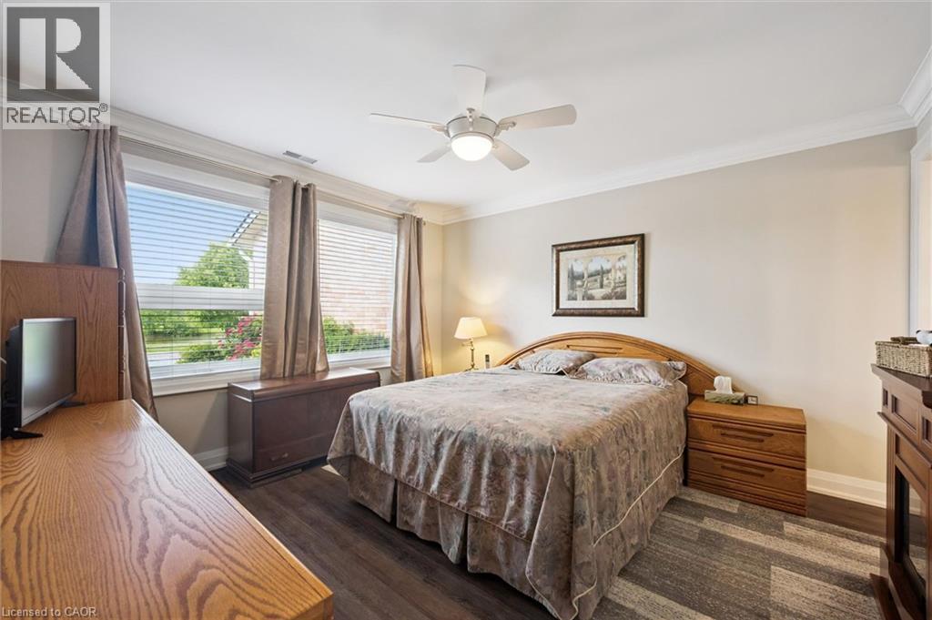 32 Cardinal Mindszenty Boulevard, Hamilton, Ontario  L9B 2M3 - Photo 29 - 40838802