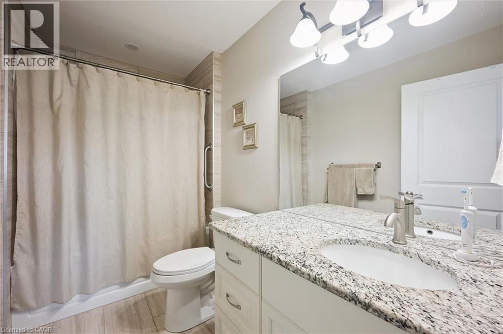 32 Cardinal Mindszenty Boulevard, Hamilton, Ontario  L9B 2M3 - Photo 33 - 40838802