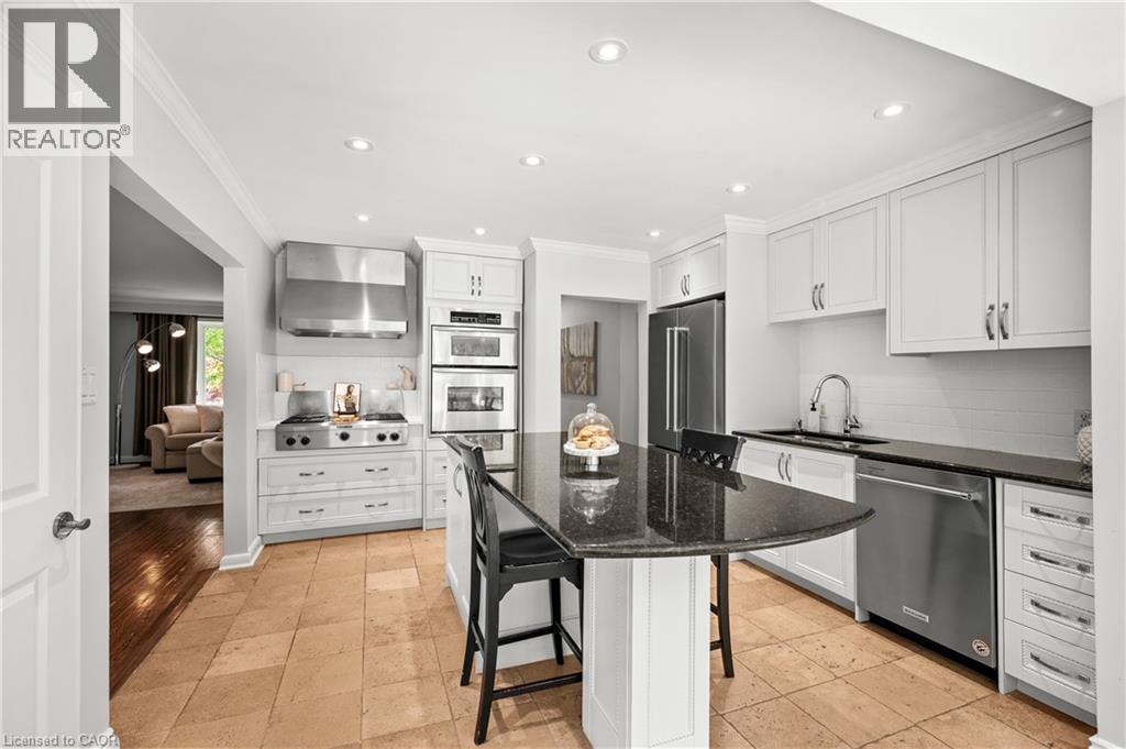 1589 Crediton Parkway, Mississauga, Ontario  L5G 3X2 - Photo 4 - 40841351