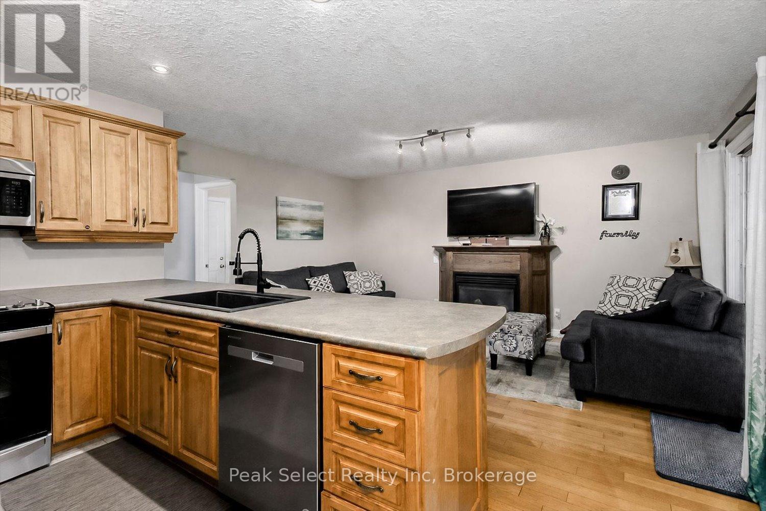 180 Ridgewood Crescent, St. Marys, Ontario  N4X 1E8 - Photo 12 - X13468774