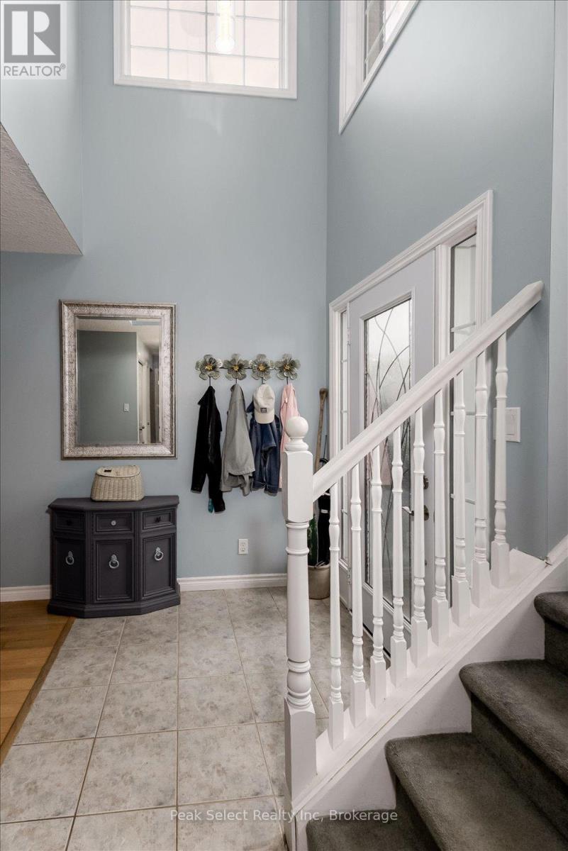 180 Ridgewood Crescent, St. Marys, Ontario  N4X 1E8 - Photo 5 - X13468774
