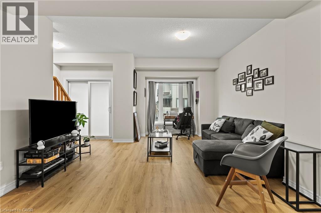 19 Picardy Drive Unit# 4, Hamilton, Ontario  L8J 0M7 - Photo 14 - 40841580