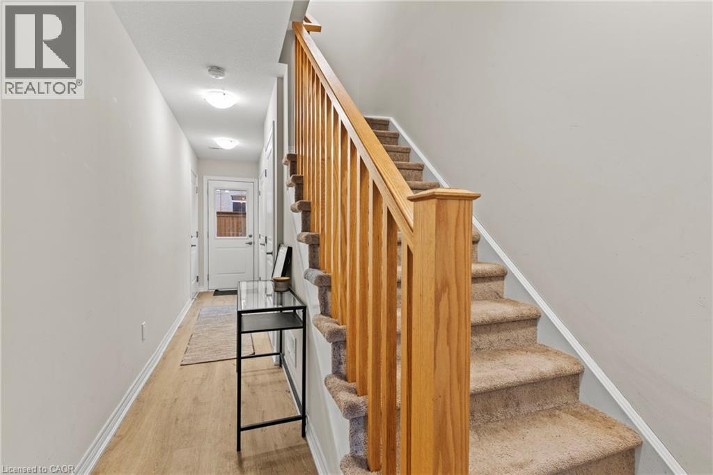 19 Picardy Drive Unit# 4, Hamilton, Ontario  L8J 0M7 - Photo 6 - 40841580