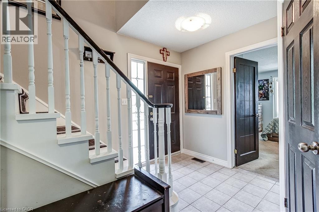 4 Victoria Street Unit# 16, Waterdown, Ontario  L9H 2B8 - Photo 5 - 40841314