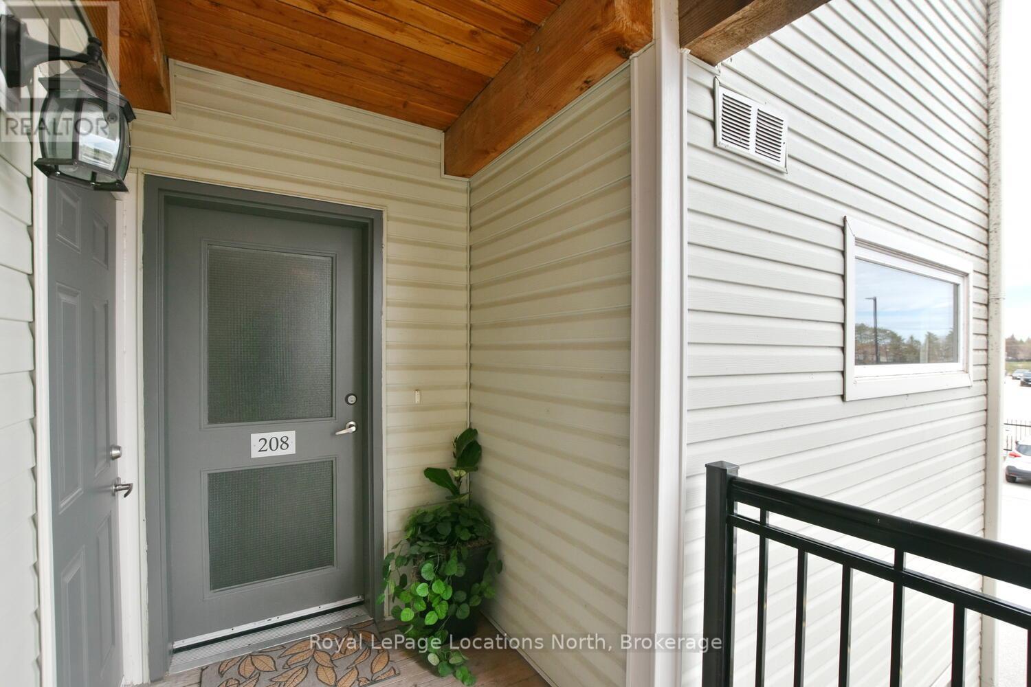 208 - 6 Brandy Lane Drive, Collingwood, Ontario  L9Y 0X4 - Photo 5 - S13469558