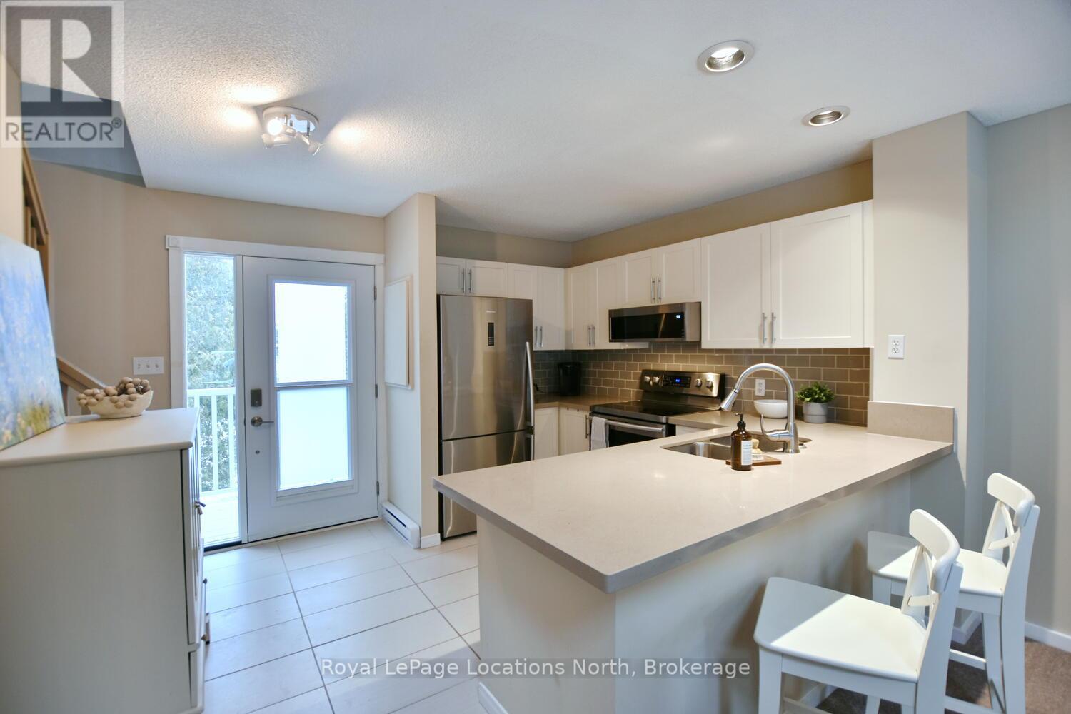 176 - 49 Trott Boulevard, Collingwood, Ontario  L9Y 5B8 - Photo 4 - S13469576