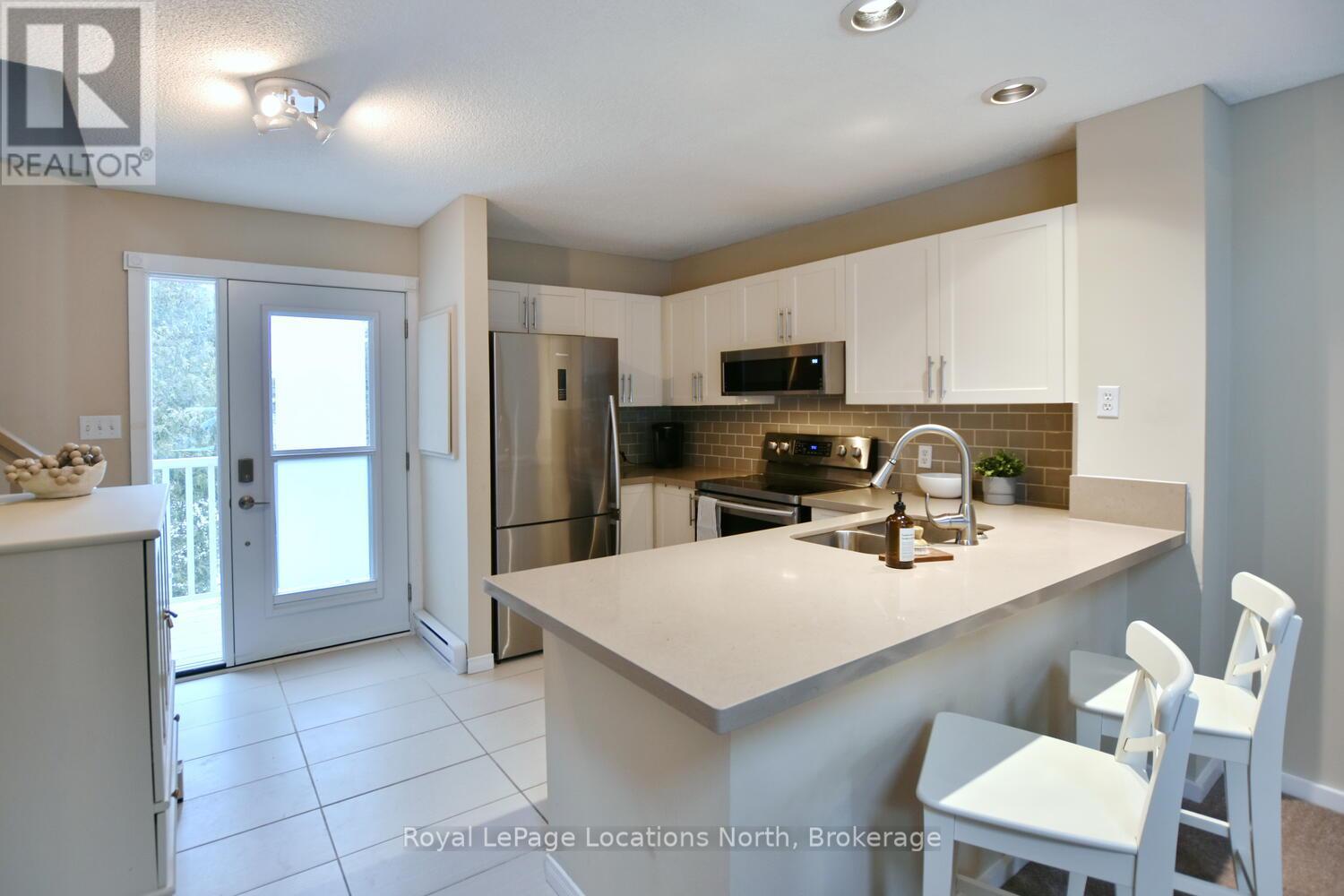 176 - 49 Trott Boulevard, Collingwood, Ontario  L9Y 5B8 - Photo 5 - S13469576