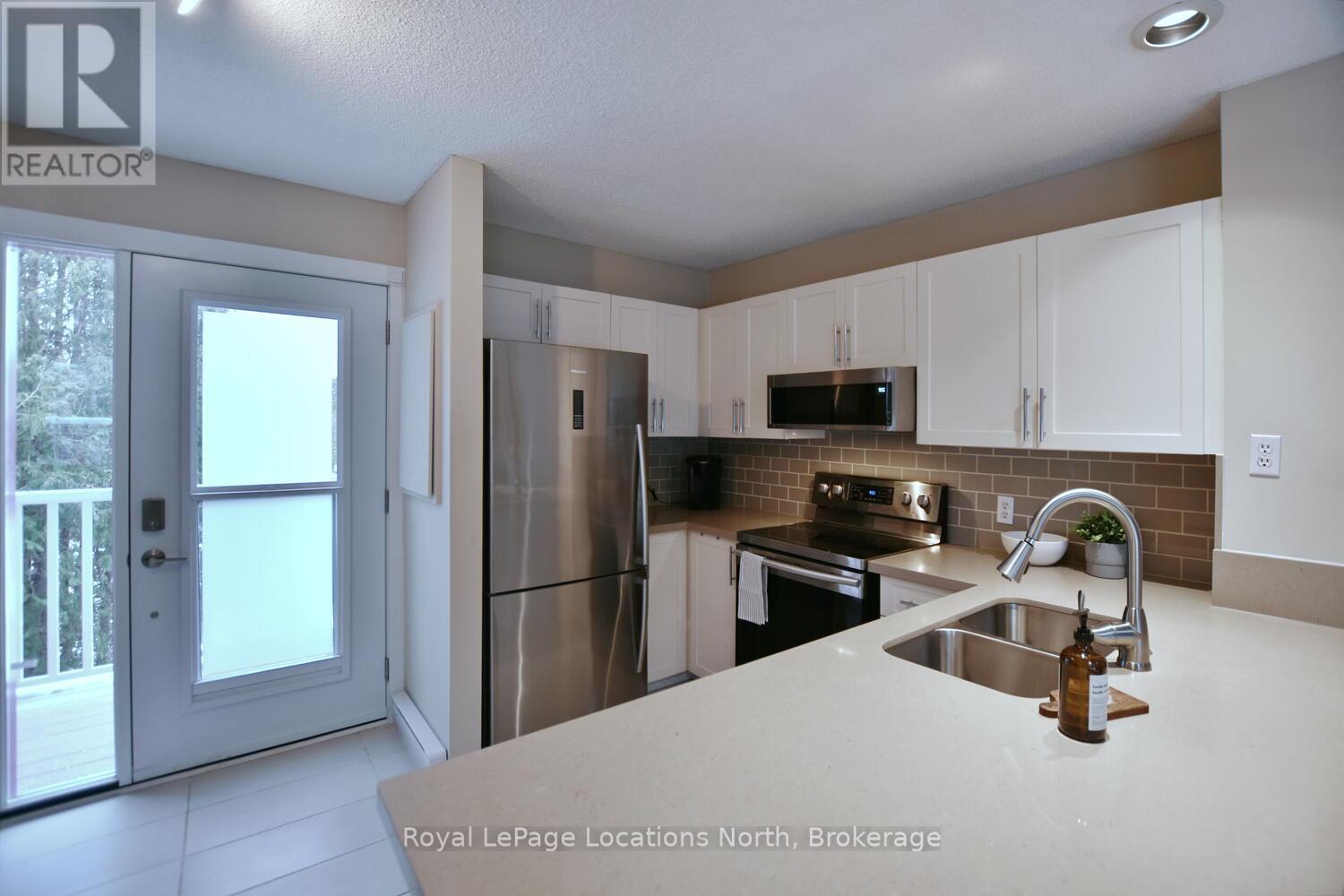 176 - 49 Trott Boulevard, Collingwood, Ontario  L9Y 5B8 - Photo 6 - S13469576
