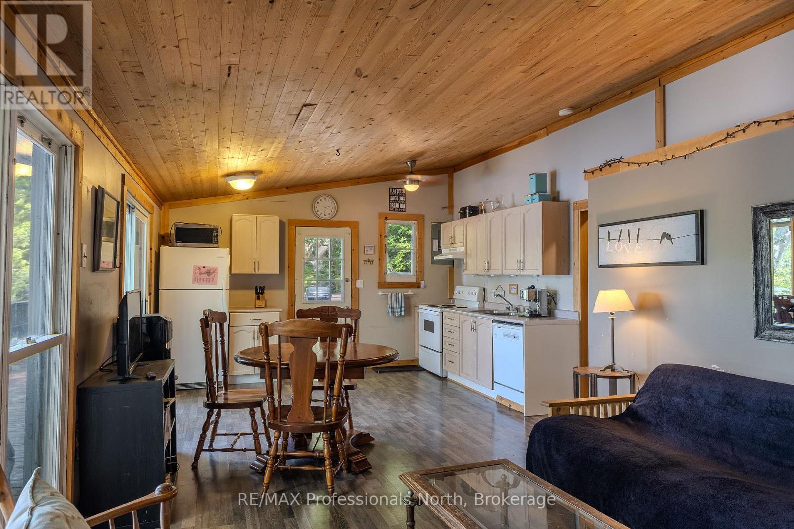 1016 Twilight Close, Algonquin Highlands, Ontario  P0A 1E0 - Photo 15 - X13469454