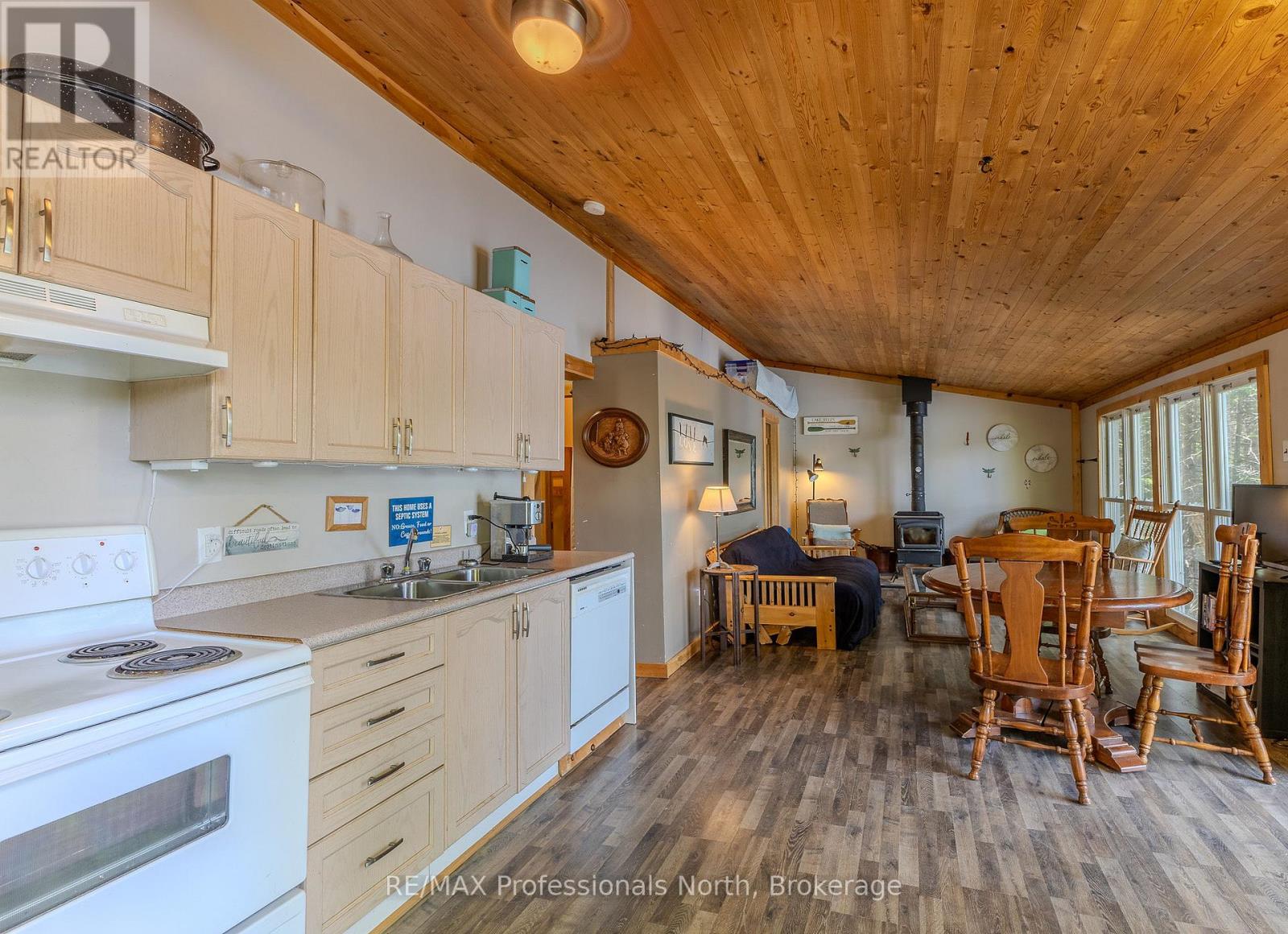 1016 Twilight Close, Algonquin Highlands, Ontario  P0A 1E0 - Photo 21 - X13469454
